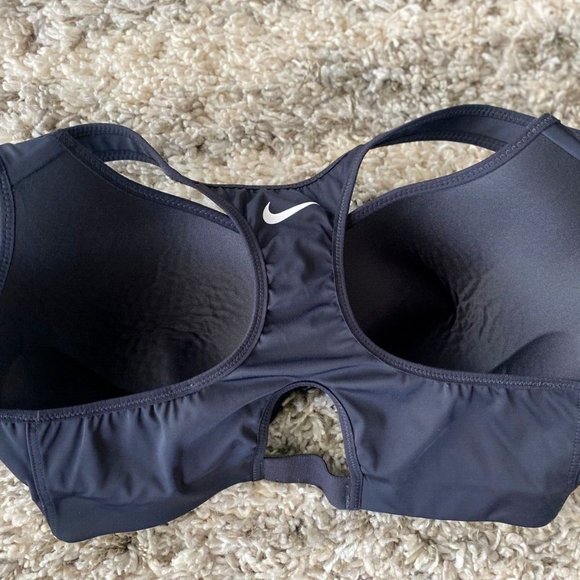 Nike Dri Fit Race Back Black Sports Bra Wireless Lined Pullover Active Size 34D - Picture 6 of 6